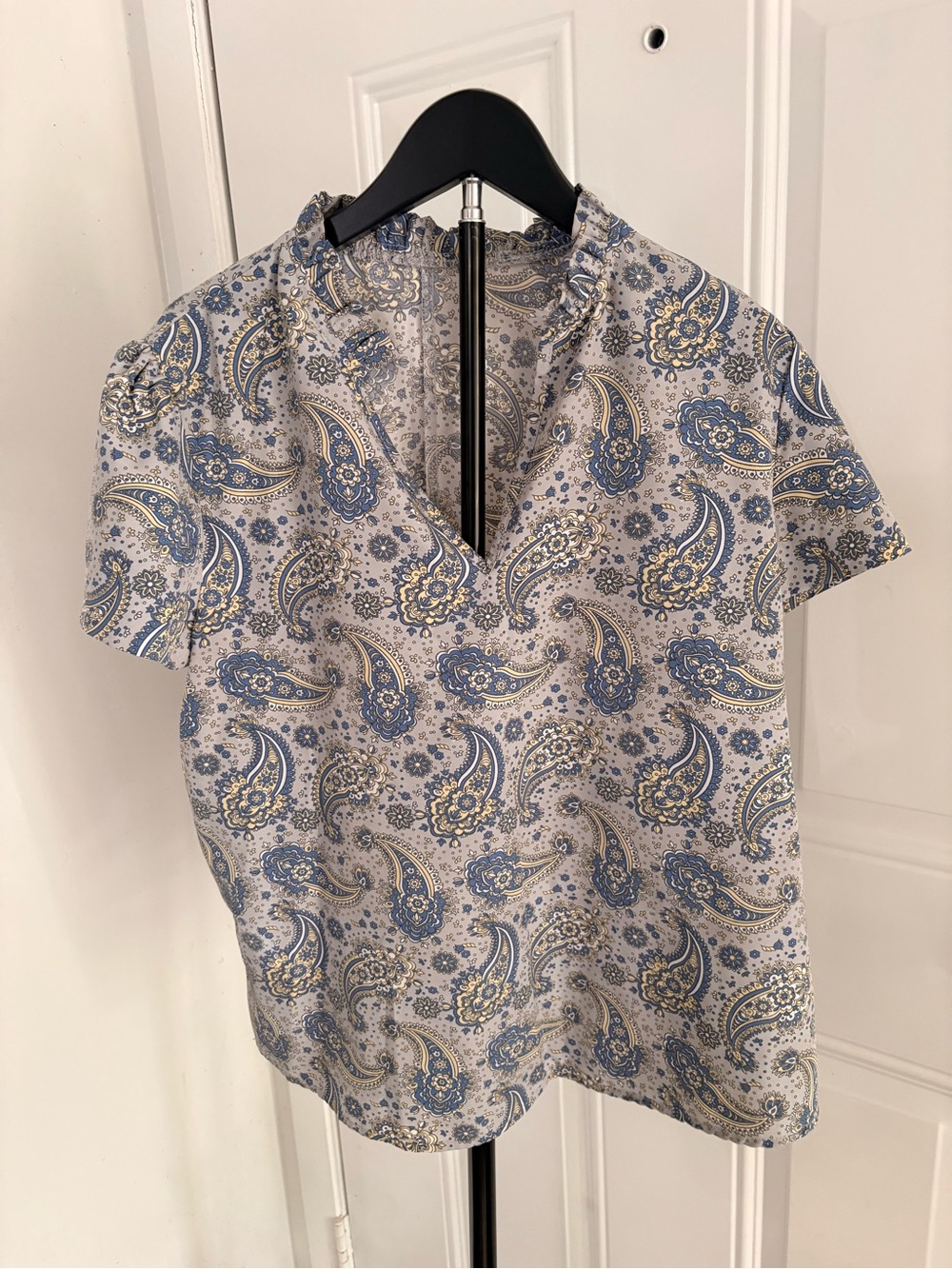 SHEIN Blue and Cream Paisley Short-Sleeve Shirt